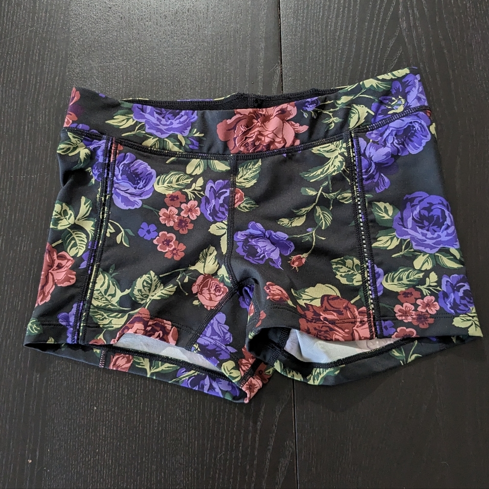 NEW S Urban Outfitters bike shorts workout without walls